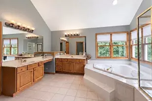 376 Amy Ct, Glen Ellyn, IL 60137 - Photo 23