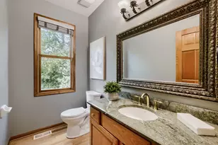 376 Amy Ct, Glen Ellyn, IL 60137 - Photo 15