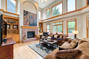 376 Amy Ct, Glen Ellyn, IL 60137 - Photo 9