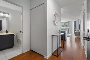645 N Kingsbury St, Chicago, IL 60654 - Photo 3