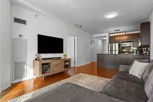 645 N Kingsbury St, Chicago, IL 60654 - Photo 7