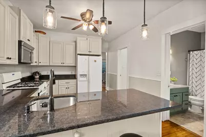 902 N 12th Street, Dekalb, IL 60115 - Photo 13