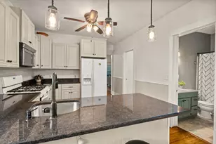 902 N 12th St, Dekalb, IL 60115 - Photo 13