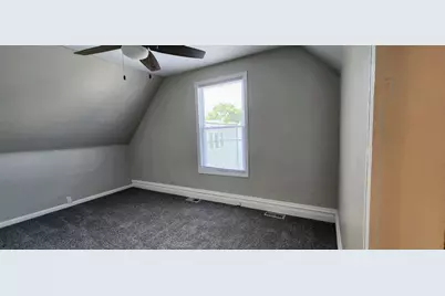 3816 W Montrose Avenue, Chicago, IL 60618 - Photo 13