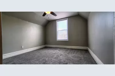 3816 W Montrose Avenue, Chicago, IL 60618 - Photo 11