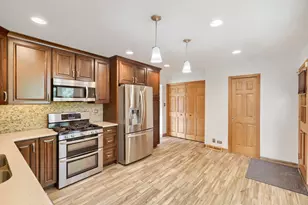 816 W Heritage Dr, Addison, IL 60101 - Photo 7