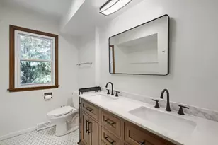 816 W Heritage Dr, Addison, IL 60101 - Photo 13