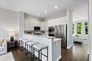 1729 W George St, Chicago, IL 60657 - Photo 7