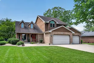 3305 W Nettle Creek Dr, Morris, IL 60450 - Photo 1