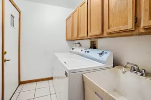 1280 N Aspen Way, Addison, IL 60101 - Photo 11