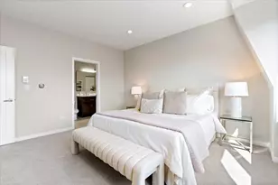 1719 W George St, Chicago, IL 60657 - Photo 15