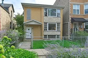 2735 N Mozart St, Chicago, IL 60647 - Photo 1