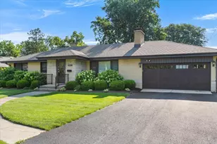 5831 Washington St, Downers Grove, IL 60516 - Photo 3