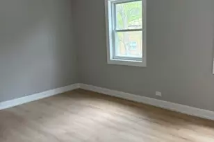 9737 S Merrill Ave, Chicago, IL 60617 - Photo 9