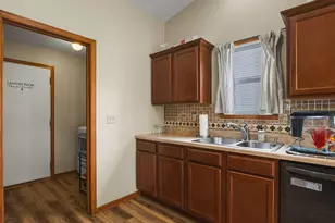 8460 Crooked Bend Rd, Machesney Park, IL 61115 - Photo 9