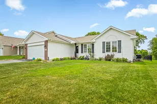 8460 Crooked Bend Rd, Machesney Park, IL 61115 - Photo 3