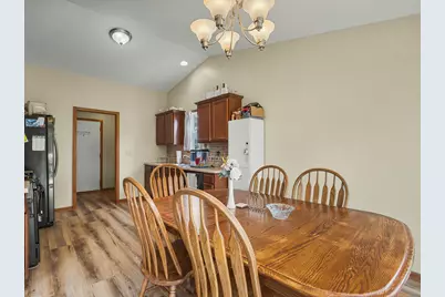 8460 Crooked Bend Road, Machesney Park, IL 61115 - Photo 7