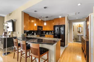 57 E Delaware Pl, Chicago, IL 60611 - Photo 7