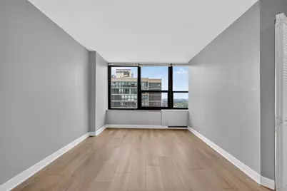 1560 N Sandburg Terrace #1905J, Chicago, IL 60610 - Photo 5