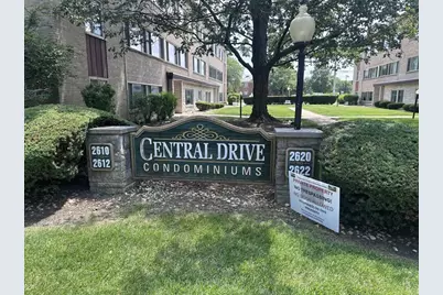2612 Central Drive #1N, Flossmoor, IL 60422 - Photo 1
