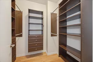 160 E Illinois St, Chicago, IL 60611 - Photo 15