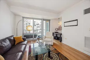 160 E Illinois St, Chicago, IL 60611 - Photo 7