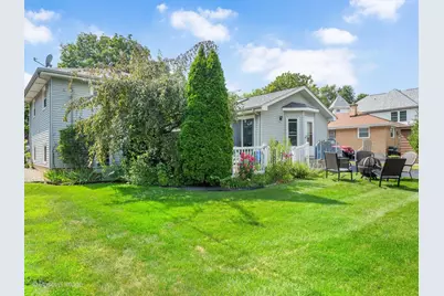 4733 S Pershing Avenue, Downers Grove, IL 60515 - Photo 23