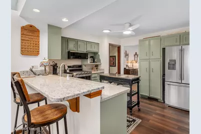 4733 S Pershing Avenue, Downers Grove, IL 60515 - Photo 9
