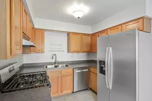 5010 W 79th St, Burbank, IL 60459 - Photo 7