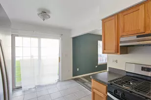 5010 W 79th St, Burbank, IL 60459 - Photo 9