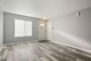 5010 W 79th St, Burbank, IL 60459 - Photo 3