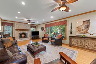 8S765 Singletree Ln, Naperville, IL 60565 - Photo 13