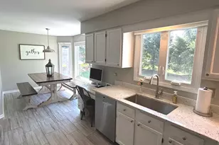 829 Kent Cir, Bartlett, IL 60103 - Photo 5
