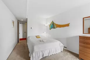 300 N State St, Chicago, IL 60654 - Photo 17