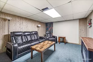 30W375 Pinehurst Dr, Naperville, IL 60563 - Photo 21