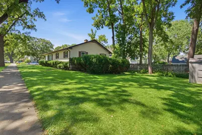 1003 Bellevue Avenue, Elgin, IL 60120 - Photo 3