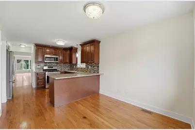 4225 N Newland Avenue, Harwood Heights, IL 60706 - Photo 5