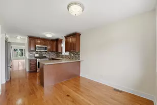 4225 N Newland Ave, Harwood Heights, IL 60706 - Photo 5