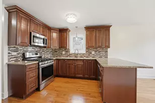 4225 N Newland Ave, Harwood Heights, IL 60706 - Photo 7