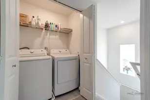 605 Acadia Ave, Mundelein, IL 60060 - Photo 15