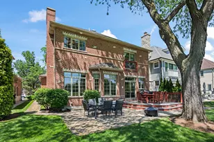 1105 Austin Ave, Park Ridge, IL 60068 - Photo 3