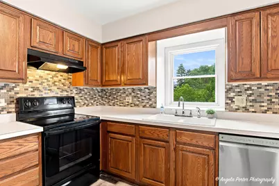761 Garfield Avenue #B, Libertyville, IL 60048 - Photo 7