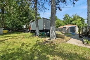 11754 S Wallace St, Chicago, IL 60628 - Photo 43