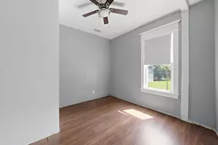 11754 S Wallace St, Chicago, IL 60628 - Photo 23