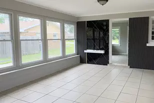 9405 S 76th Ct, Hickory Hills, IL 60457 - Photo 11