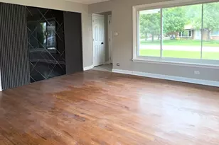 9405 S 76th Ct, Hickory Hills, IL 60457 - Photo 5