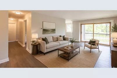 450 Raintree Court #2B, Glen Ellyn, IL 60137 - Photo 3