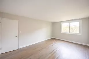 450 Raintree Ct, Glen Ellyn, IL 60137 - Photo 13