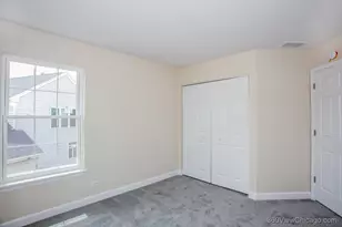 305 W Applegate Ct, Round Lake, IL 60073 - Photo 21