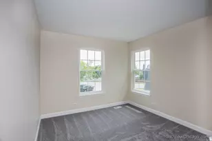 305 W Applegate Ct, Round Lake, IL 60073 - Photo 19